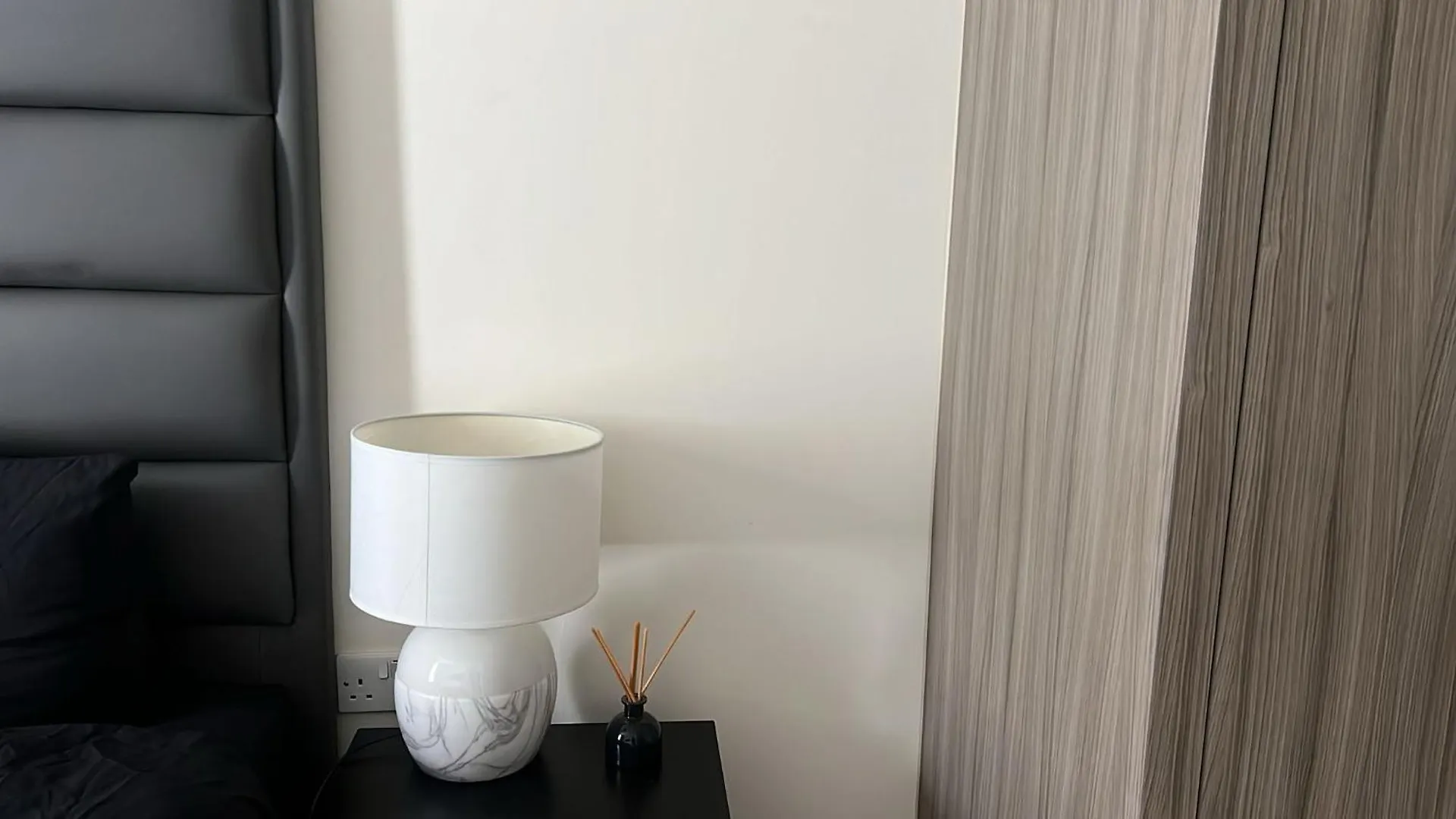 Impeccable 1-Bed Apartment Barking  Barking (Greater London)