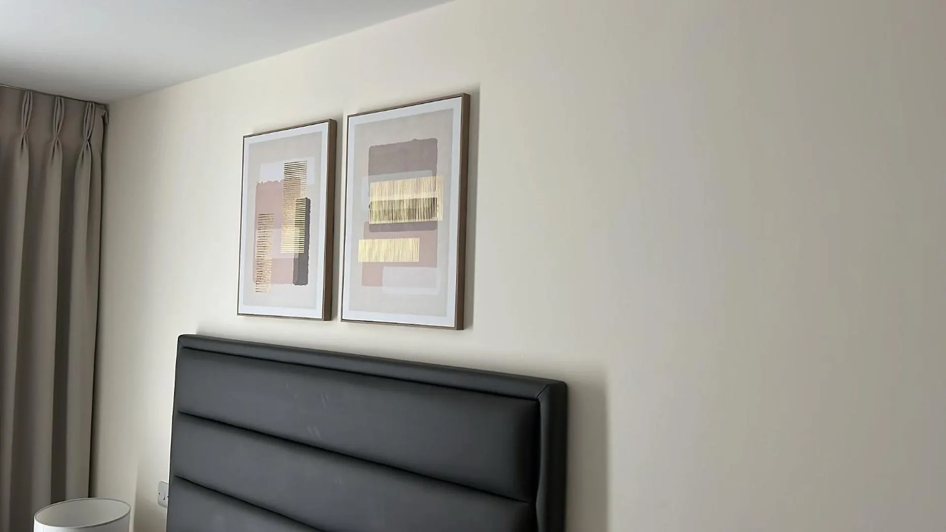 Impeccable 1-Bed Apartment Barking  Barking (Greater London)