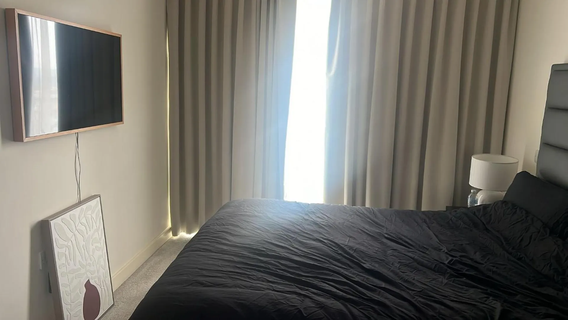 Impeccable 1-Bed Apartment Barking