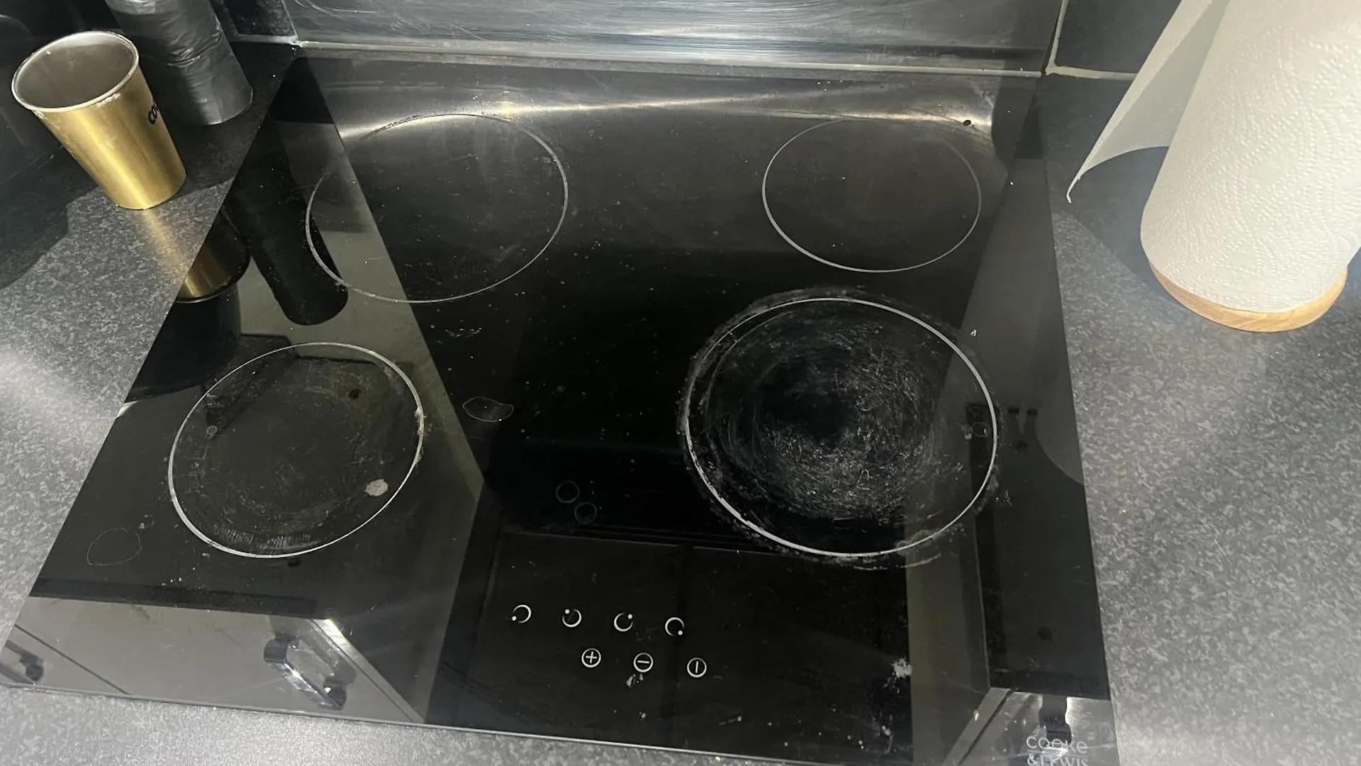 Impeccable 1-Bed Apartment Barking  0*, Barking (Greater London) Reino Unido